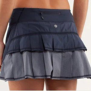 RARE EUC Lululemon Pace Setter Skirt Inkwell Wagon Stripe Navy Blue Size 4 Tall